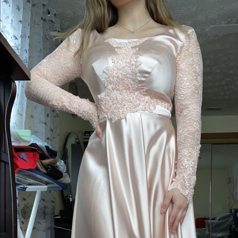 Silk European Dress - Picture 1 of 3